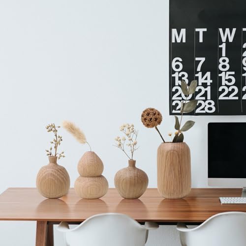 Wooden Dried Flower Vase with Pampas Grass