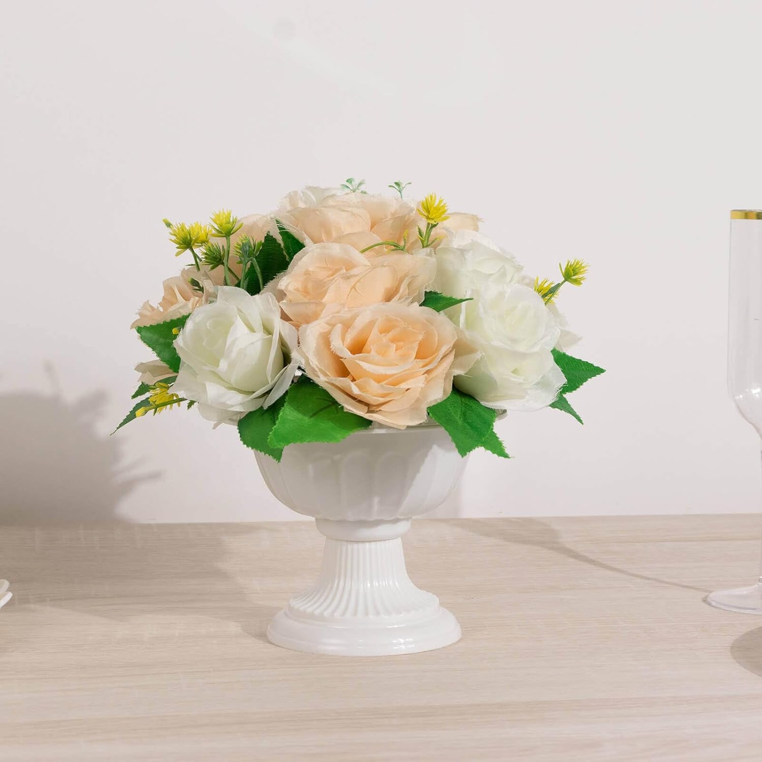 Efavormart 4 Pack White Roman Style Plastic Vase Pots