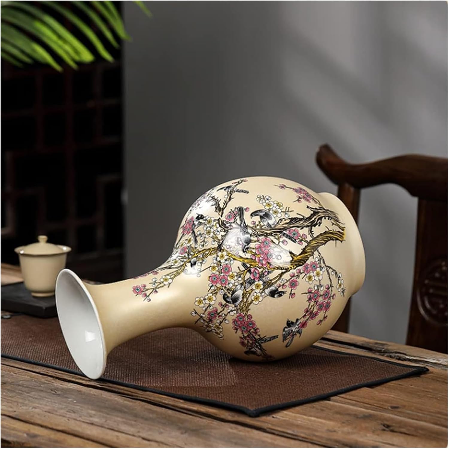 Traditional Chinese Ceramic Vase for Home Decor