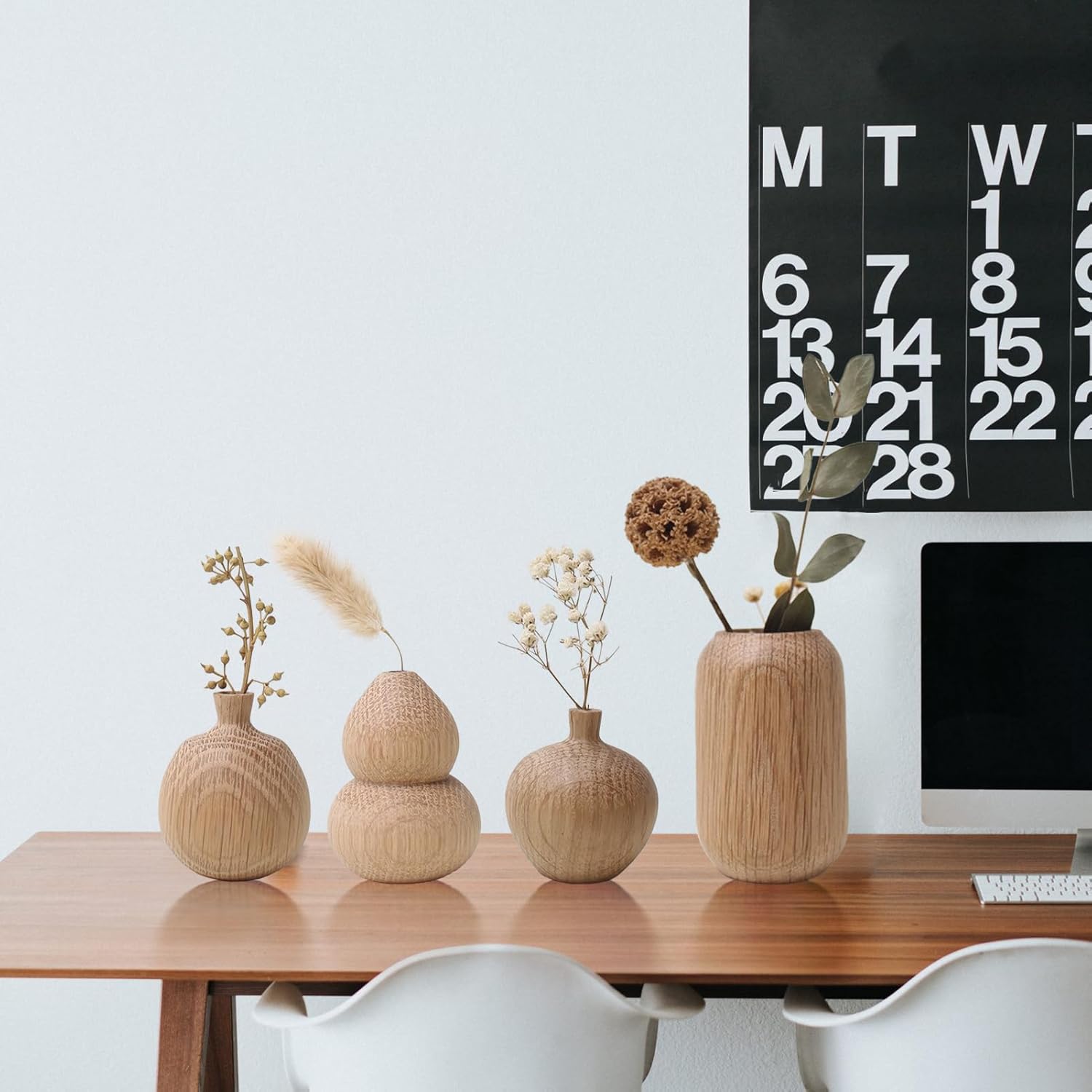 Wooden Dried Flower Vase with Pampas Grass