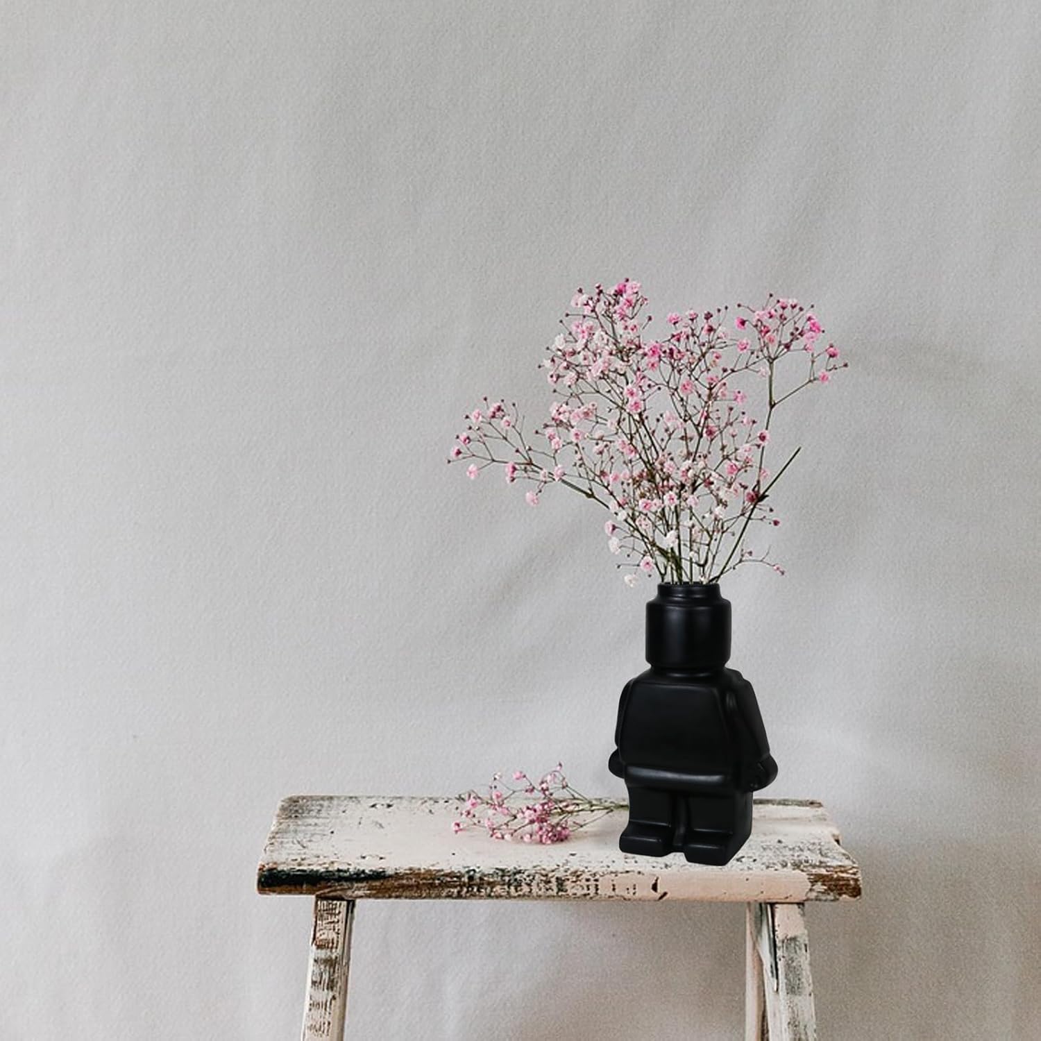 Cool Building Figures Vase for Flowers Black