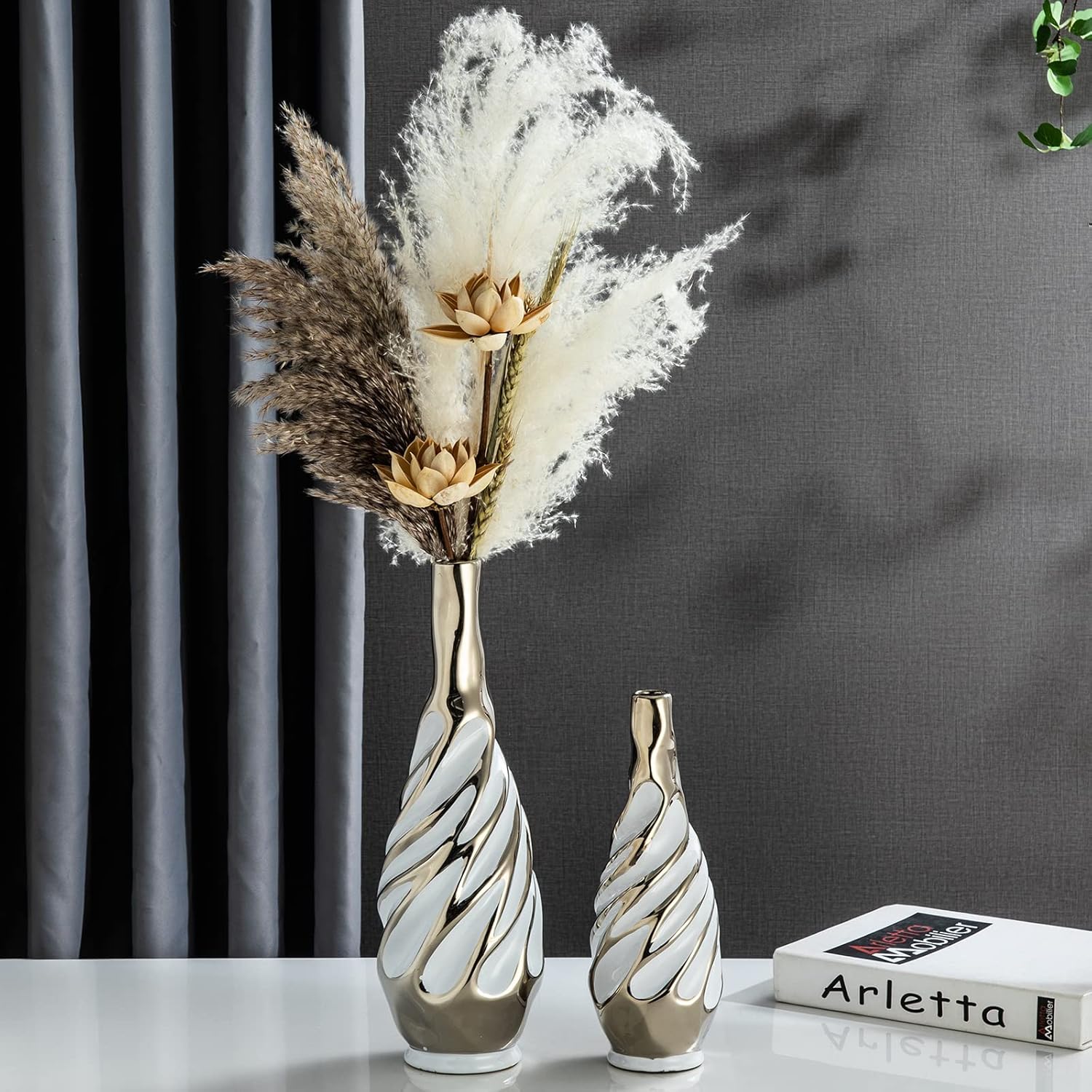 Yundu Ceramic Vase Set of 2 White and Silver Modern Design