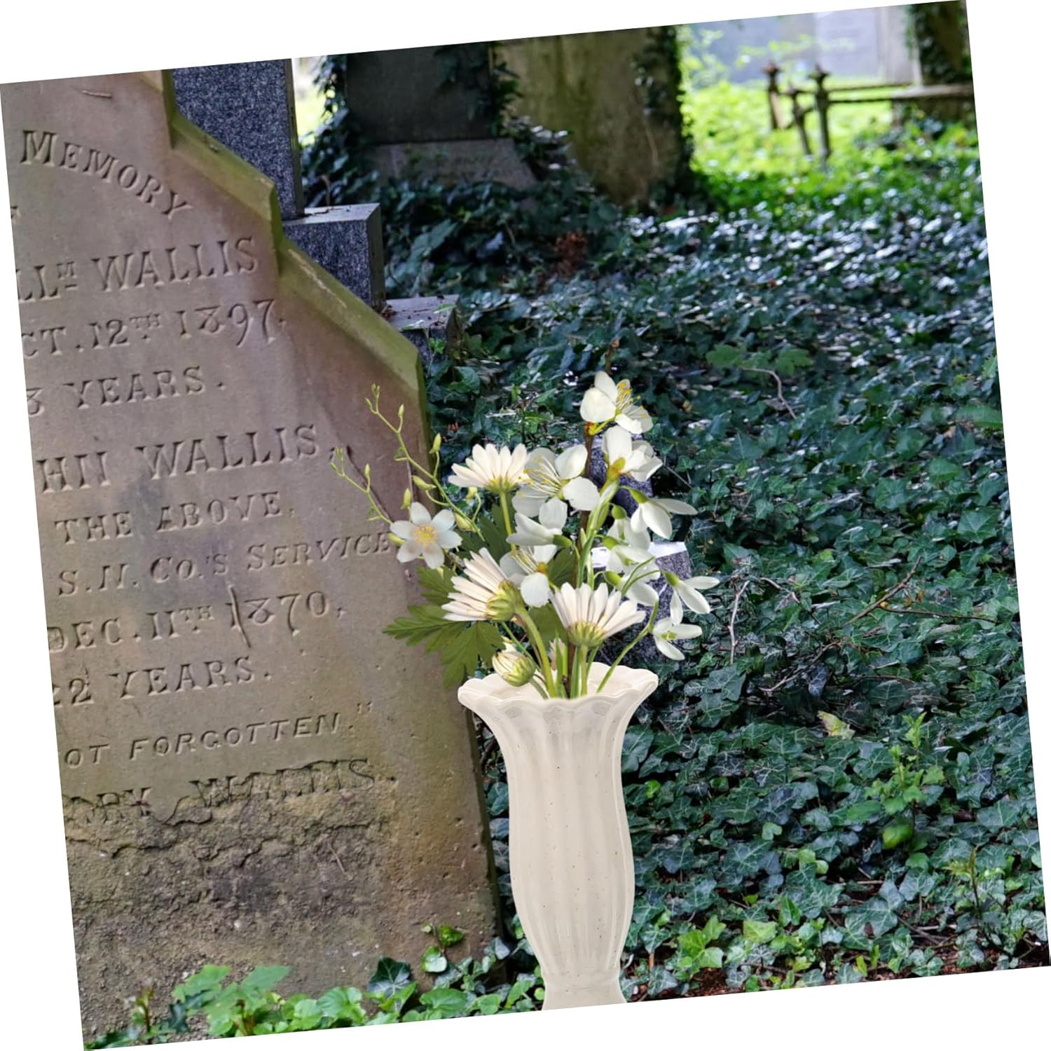 Stylish Cemetery Flower Urn Planter for Memorial Decoration
