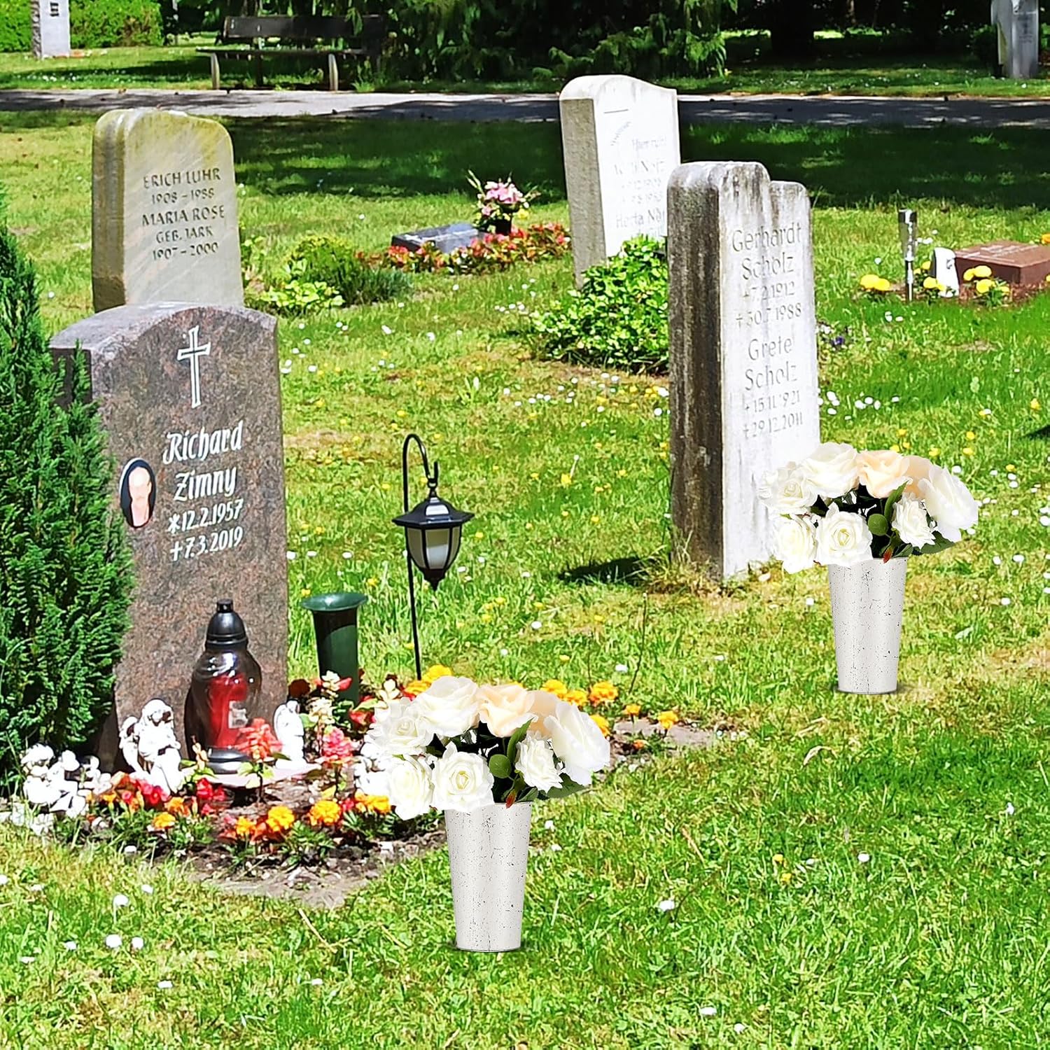 Uiifan 2 Pcs Metal Cemetery Vases with Stake
